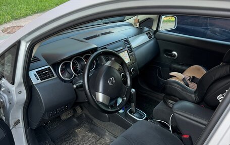 Nissan Tiida, 2010 год, 800 000 рублей, 4 фотография