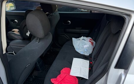 Nissan Tiida, 2010 год, 800 000 рублей, 7 фотография
