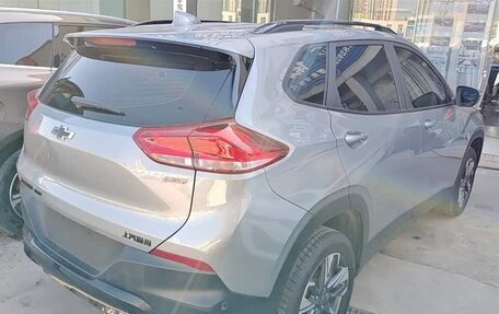 Chevrolet Tracker, 2022 год, 1 020 000 рублей, 3 фотография