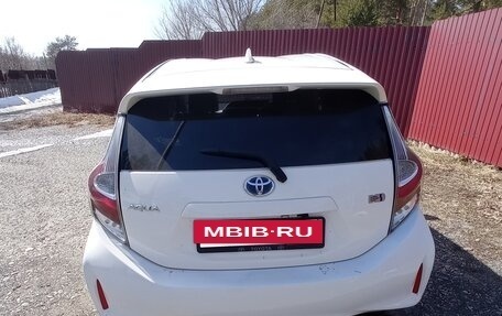 Toyota Aqua I, 2017 год, 1 045 000 рублей, 7 фотография