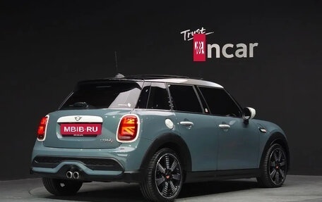 MINI Hatch, 2021 год, 2 010 000 рублей, 3 фотография