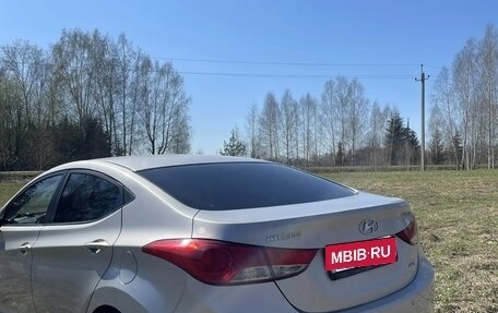 Hyundai Elantra V, 2012 год, 790 000 рублей, 10 фотография