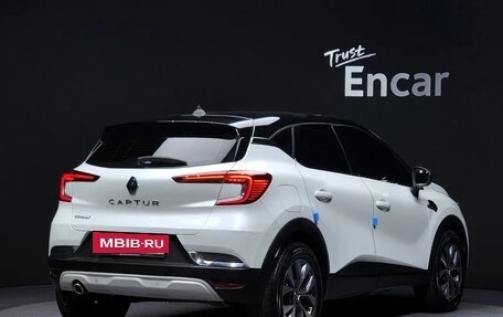 Renault Captur II, 2021 год, 1 550 000 рублей, 3 фотография