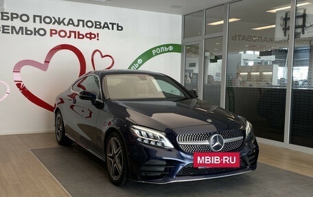 Mercedes-Benz C-Класс, 2018 год, 2 950 000 рублей, 3 фотография