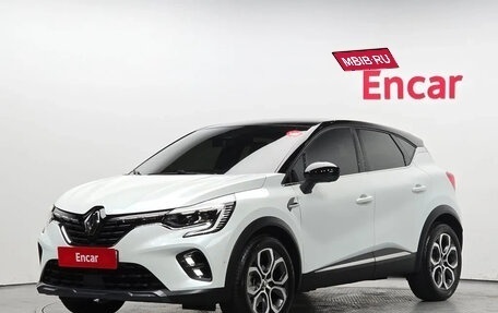Renault Captur II, 2020 год, 1 700 000 рублей, 1 фотография