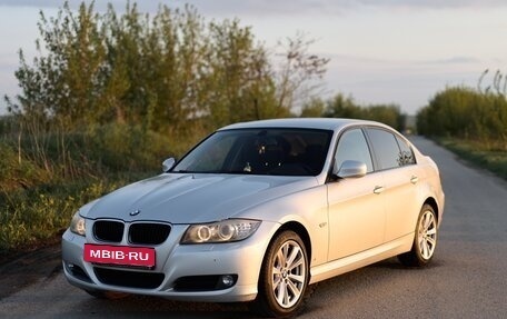 BMW 3 серия, 2011 год, 1 250 000 рублей, 3 фотография