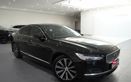 Volvo S90 II рестайлинг, 2020 год, 3 687 000 рублей, 3 фотография