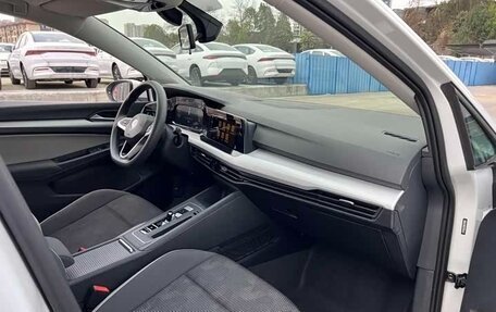 Volkswagen Golf VIII, 2021 год, 1 320 000 рублей, 11 фотография