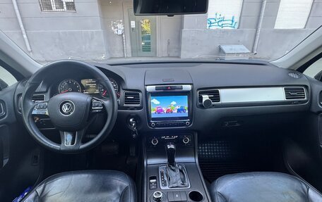 Volkswagen Touareg III, 2011 год, 1 888 888 рублей, 9 фотография