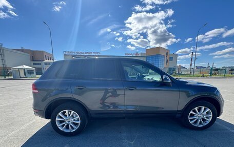 Volkswagen Touareg III, 2011 год, 1 888 888 рублей, 4 фотография