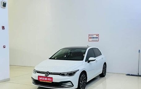 Volkswagen Golf VIII, 2021 год, 1 800 000 рублей, 1 фотография