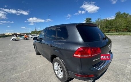 Volkswagen Touareg III, 2011 год, 1 888 888 рублей, 7 фотография