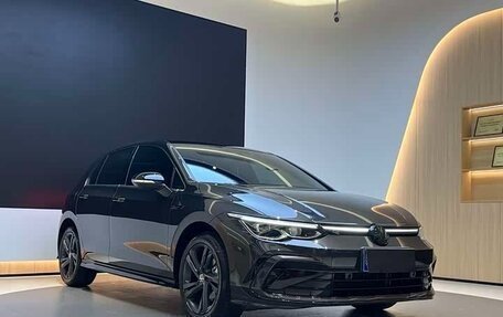 Volkswagen Golf VIII, 2023 год, 1 935 000 рублей, 3 фотография