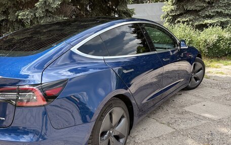 Tesla Model 3 I, 2019 год, 1 800 000 рублей, 2 фотография