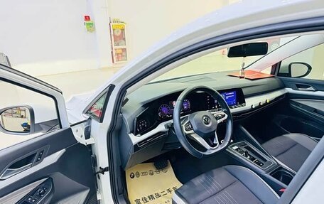 Volkswagen Golf VIII, 2021 год, 1 800 000 рублей, 10 фотография