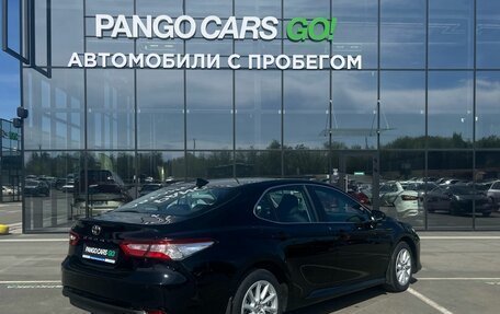 Toyota Camry, 2021 год, 3 150 000 рублей, 4 фотография
