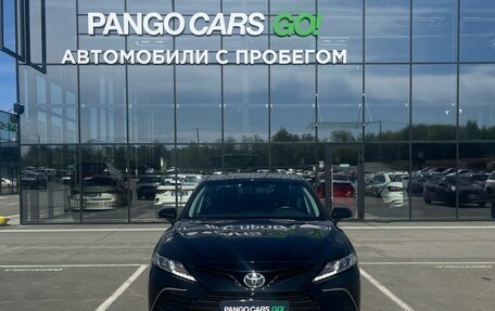 Toyota Camry, 2021 год, 3 150 000 рублей, 2 фотография