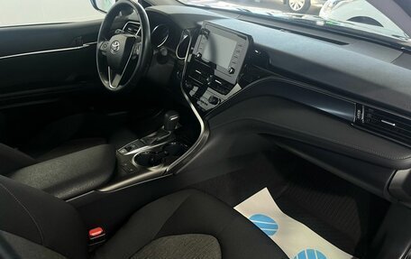 Toyota Camry, 2021 год, 3 150 000 рублей, 16 фотография