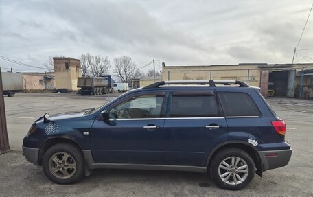 Mitsubishi Outlander III рестайлинг 3, 2003 год, 600 000 рублей, 1 фотография