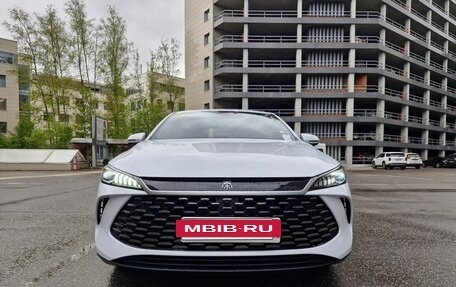 BYD Qin, 2025 год, 2 290 000 рублей, 2 фотография