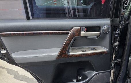 Toyota Land Cruiser 200, 2009 год, 4 000 000 рублей, 12 фотография
