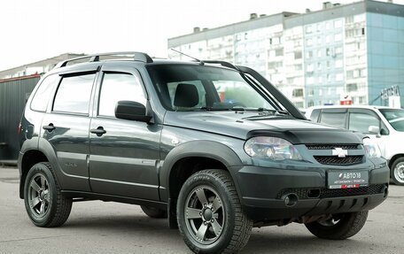 Chevrolet Niva I рестайлинг, 2020 год, 899 000 рублей, 4 фотография
