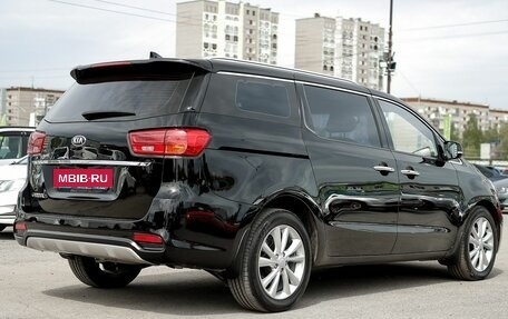 KIA Carnival III, 2019 год, 2 499 000 рублей, 5 фотография