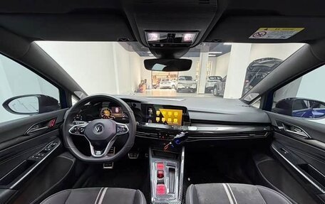 Volkswagen Golf VIII, 2022 год, 2 060 000 рублей, 9 фотография