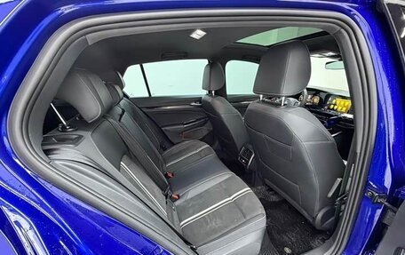 Volkswagen Golf VIII, 2022 год, 2 060 000 рублей, 15 фотография