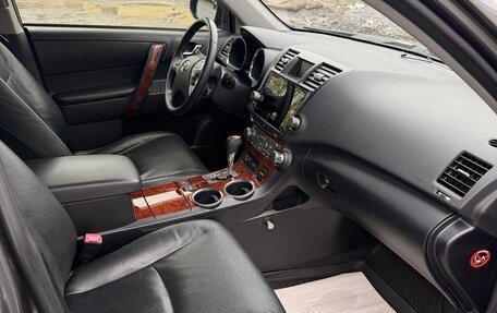 Toyota Highlander III, 2011 год, 2 350 000 рублей, 7 фотография