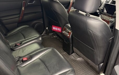 Toyota Highlander III, 2011 год, 2 350 000 рублей, 8 фотография