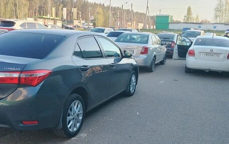 Toyota Corolla, 2014 год, 1 370 000 рублей, 4 фотография