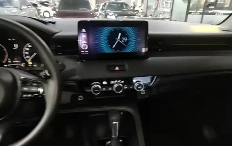Honda Vezel, 2023 год, 1 822 040 рублей, 12 фотография