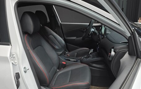 Hyundai Kona I, 2022 год, 2 152 000 рублей, 7 фотография