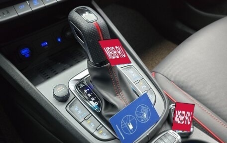 Hyundai Kona I, 2022 год, 2 152 000 рублей, 13 фотография