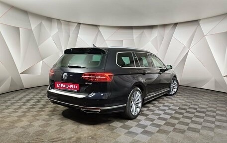 Volkswagen Passat B8 рестайлинг, 2017 год, 2 243 000 рублей, 2 фотография