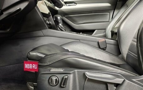 Volkswagen Passat B8 рестайлинг, 2017 год, 2 243 000 рублей, 23 фотография