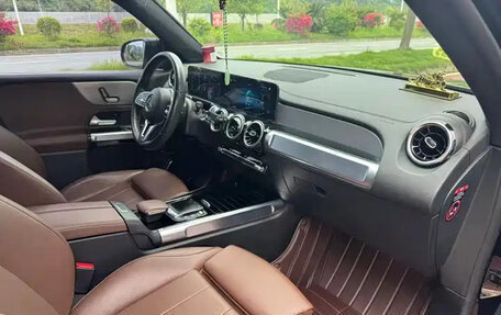 Mercedes-Benz GLB, 2021 год, 2 570 000 рублей, 7 фотография