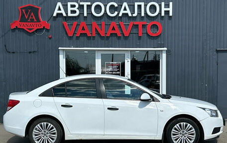 Chevrolet Cruze II, 2011 год, 690 000 рублей, 3 фотография
