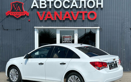 Chevrolet Cruze II, 2011 год, 690 000 рублей, 8 фотография