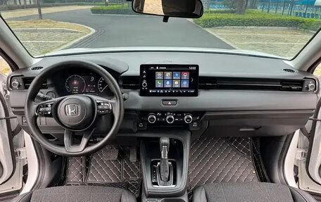 Honda Vezel, 2023 год, 1 698 040 рублей, 12 фотография