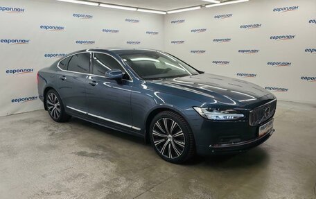 Volvo S90 II рестайлинг, 2021 год, 3 850 000 рублей, 2 фотография