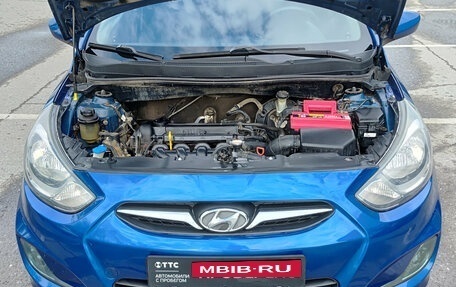 Hyundai Solaris II рестайлинг, 2011 год, 720 000 рублей, 11 фотография