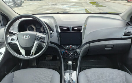 Hyundai Solaris II рестайлинг, 2011 год, 720 000 рублей, 17 фотография