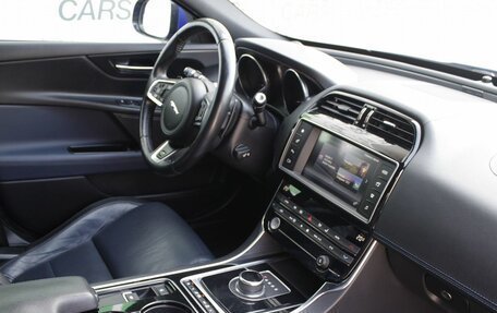 Jaguar XE I рестайлинг, 2016 год, 2 149 000 рублей, 11 фотография