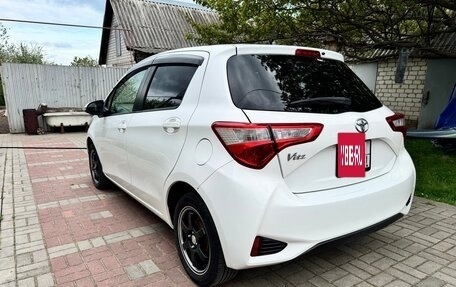 Toyota Vitz, 2017 год, 1 099 000 рублей, 5 фотография