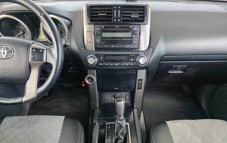 Toyota Land Cruiser Prado 150 рестайлинг 2, 2010 год, 2 999 000 рублей, 7 фотография