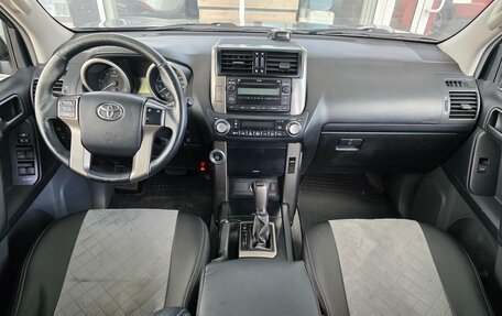 Toyota Land Cruiser Prado 150 рестайлинг 2, 2010 год, 2 999 000 рублей, 8 фотография
