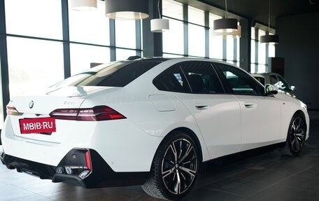 BMW 5 серия, 2024 год, 7 800 000 рублей, 5 фотография
