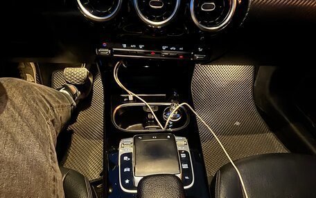 Mercedes-Benz CLA, 2019 год, 2 450 000 рублей, 4 фотография